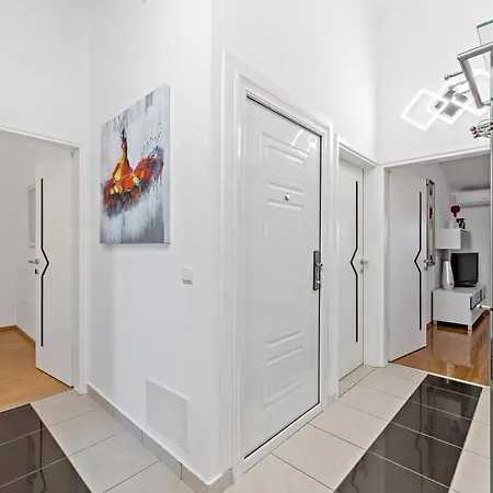 Family Apartment Porec