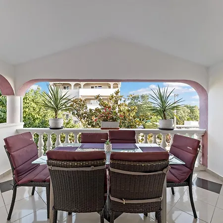 Family Apartment Porec